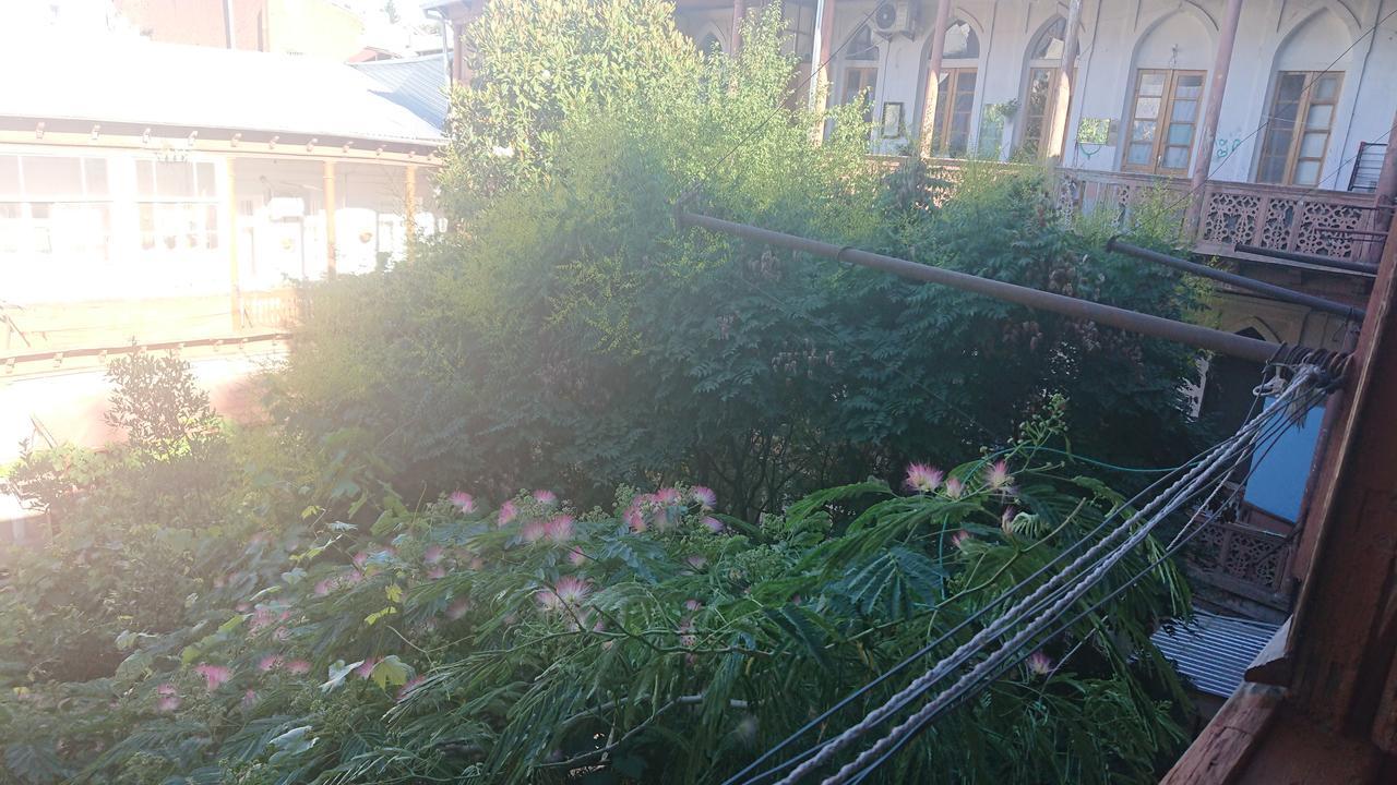 Grandma'S Hotel Тбілісі Екстер'єр фото
