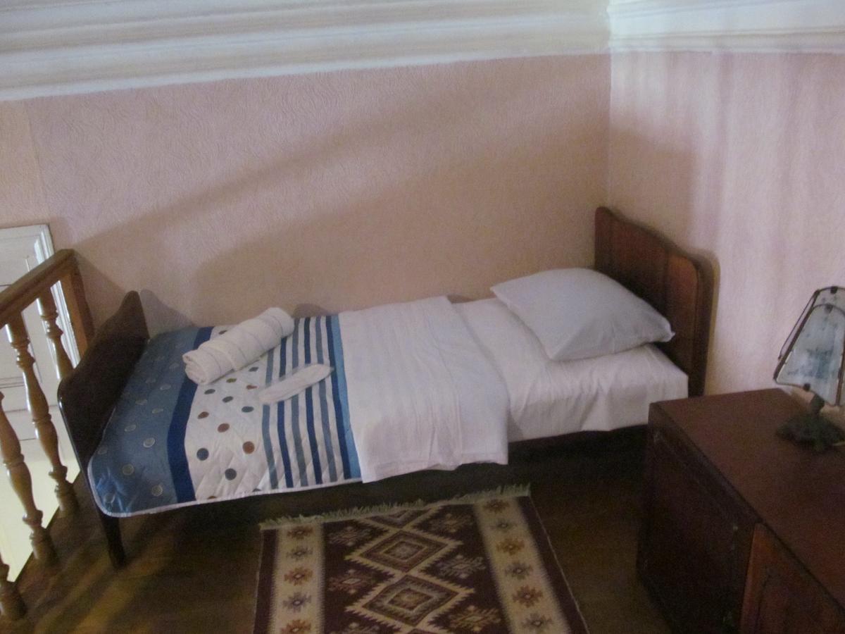 Grandma'S Hotel Тбілісі Екстер'єр фото