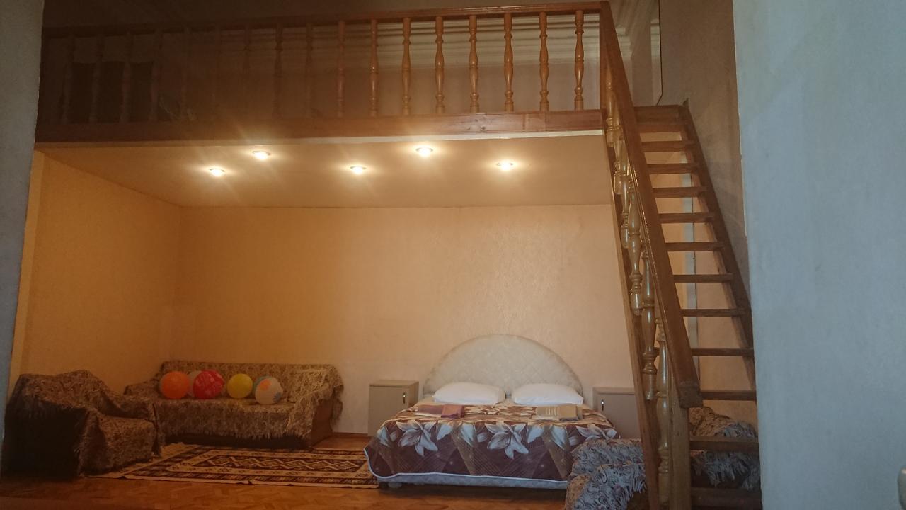 Grandma'S Hotel Тбілісі Екстер'єр фото